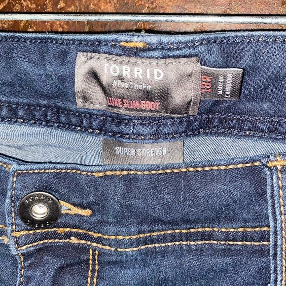 Torrid Rainstorm Dark Wash Blue Denim Luxe Slim Boot Cut Jeans Women's Size 18 - Picture 5 of 7